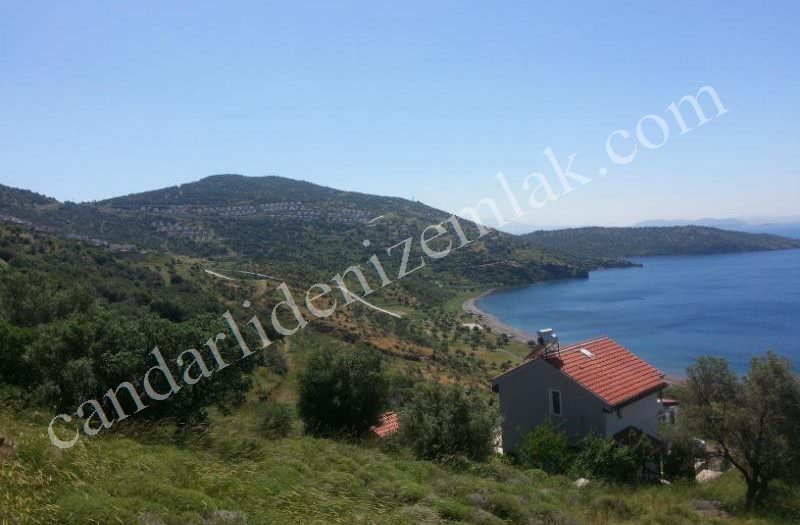 Çandarlı Eyko ‘da Satılık Deniz Manzaralı 335m2 Arsa