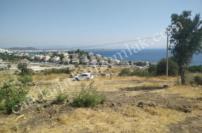 Çandarlı’da Satılık Deniz Manzaralı Arsa