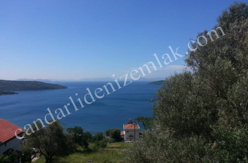Çandarlı Eyko ‘da Satılık Deniz Manzaralı 335m2 Arsa