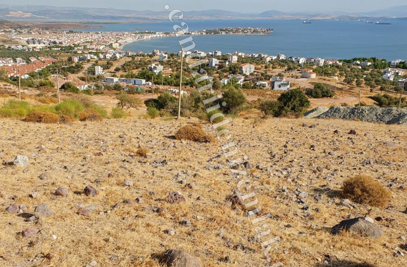 Çandarlı Özlem’de Meltemköy Üstü Satılık Arsa