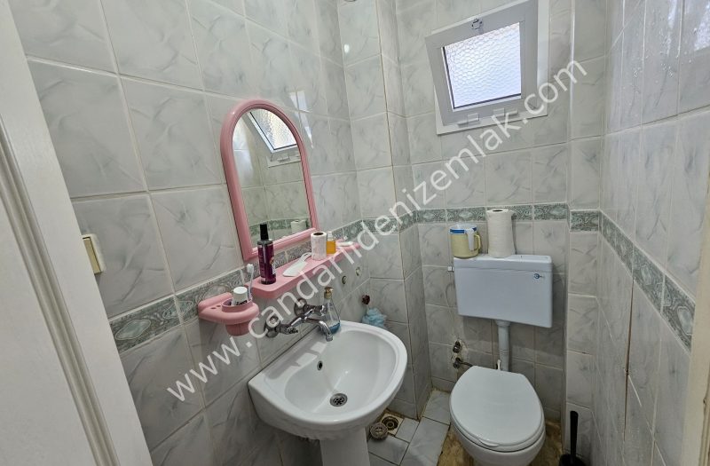 Çandarlı Doğuşbirlik Sitesinde Satılık Tripleks