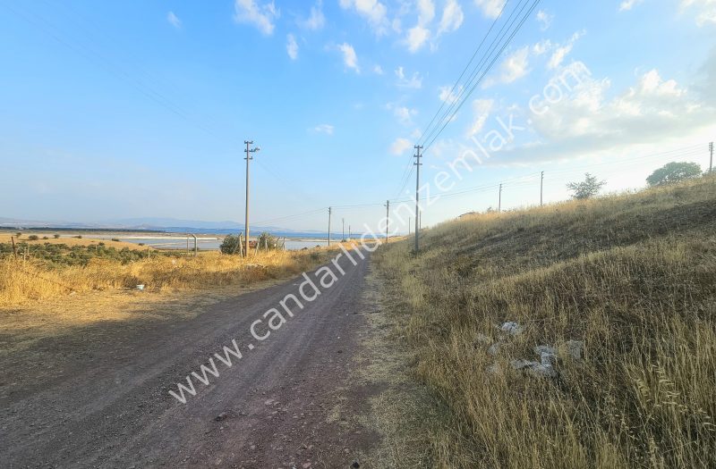 MAVİKENT’TE 290m2 SATILIK DENİZ GÖREN ARSA