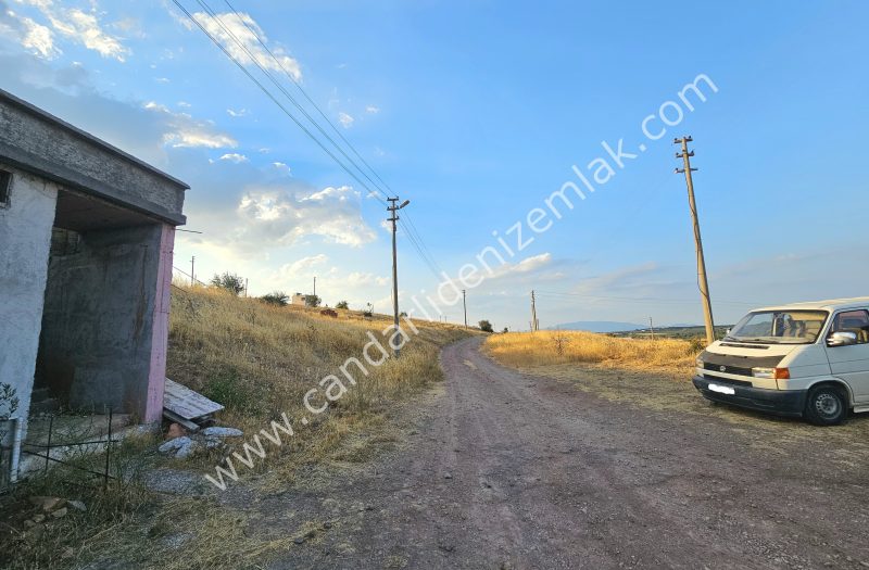 MAVİKENT’TE 290m2 SATILIK DENİZ GÖREN ARSA
