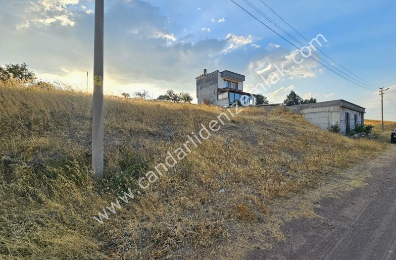 MAVİKENT’TE 290m2 SATILIK DENİZ GÖREN ARSA
