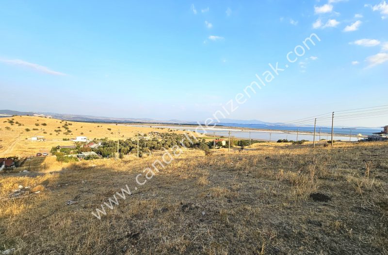 MAVİKENT’TE 290m2 SATILIK DENİZ GÖREN ARSA
