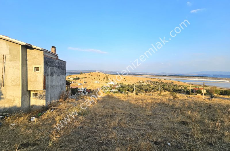 MAVİKENT’TE 290m2 SATILIK DENİZ GÖREN ARSA