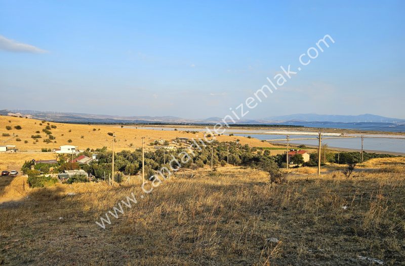 MAVİKENT’TE 290m2 SATILIK DENİZ GÖREN ARSA