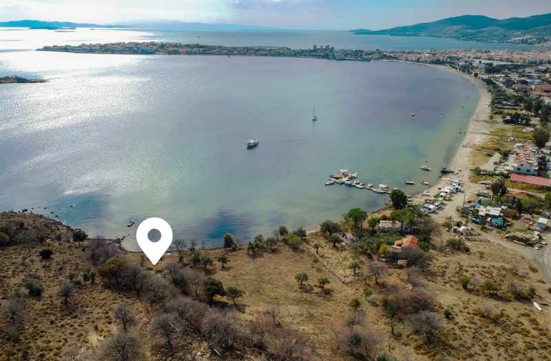 ÇANDARLI’DA DENİZ CEPHELİ ARSA