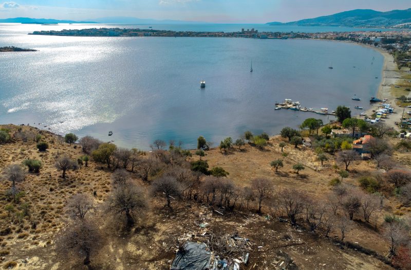 ÇANDARLI’DA DENİZ CEPHELİ ARSA